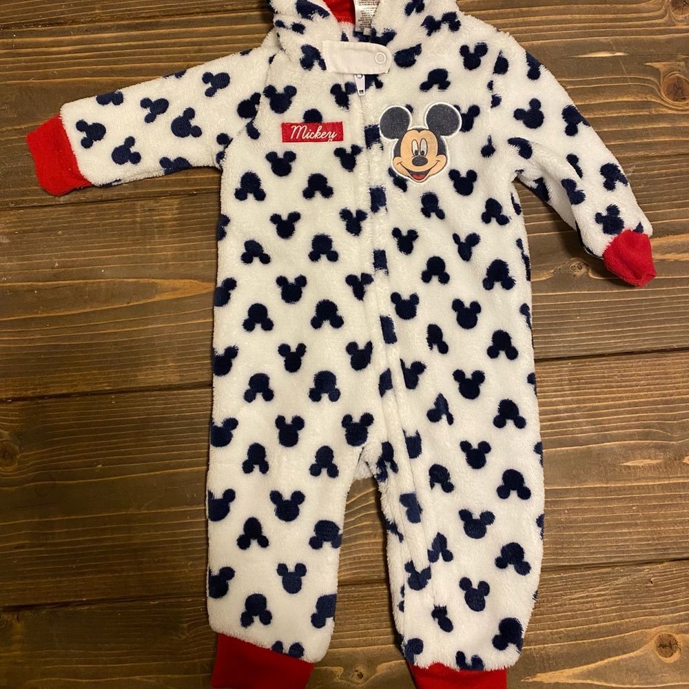 Disney fleece zip up outfit